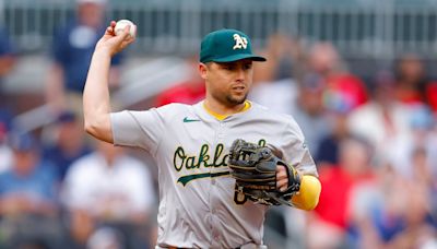 Oakland A’s veterans Aledmys Díaz, Sean Newcomb designated for assignment