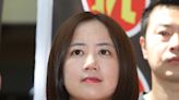 私物袋遭高階警官「嘔吐完丟了」！ 美女議員戴瑋姍怒提告 - 政治