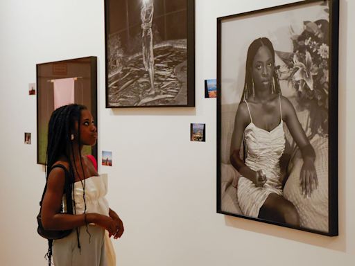 La fotógrafa haitiana Widline Cadet retrata la diáspora desde la intimidad en PhotoEspaña