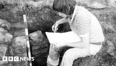 Tale of ancient Roman fort unearthed for Glossop exhibition