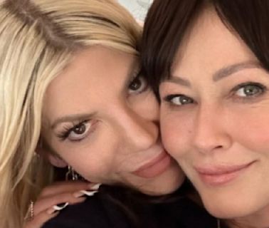 Tori Spelling Reveals Why She Is Grateful For Her Last Interaction With Shannen Doherty In Her Podcast 90210MG