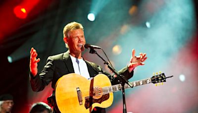 Randy Travis releases new music with the help of AI after a stroke