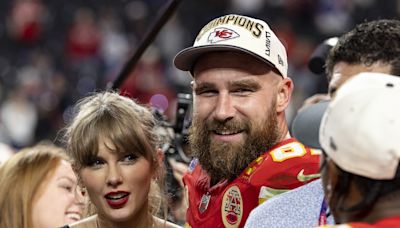 How Travis Kelce showed love to Taylor Swift all the way from training camp