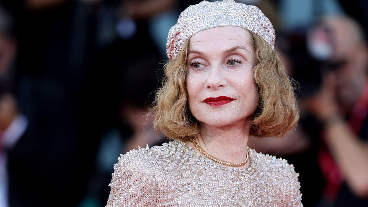 Isabelle Huppert’s Bob Is The Definition Of French-Girl Magic