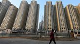 China multa con más de 500 millones de dólares al gigante inmobiliario Evergrande por fraude
