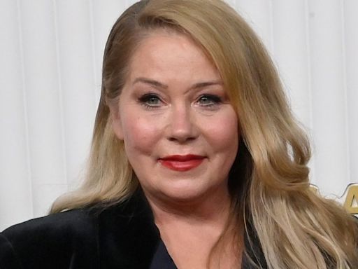 Christina Applegate wants to work with Shirley MacLaine, drink with Cher