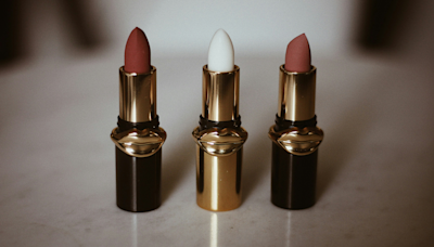National Lipstick Day: 6 Reasons Why Is It a Good Idea to Switch to Homegrown Lipstick Brands