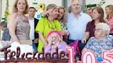 Dulces, sidra y muchos regalos para celebrar los 105 de años de Olga Macías