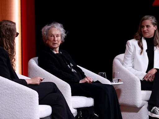 How Margaret Atwood and Lauren Groff Write About the Present