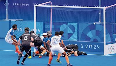 Late strike hands India 3-2 win
