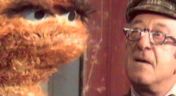 3. Mr Hooper Bakes Oscar a Baked Bean Sandwich