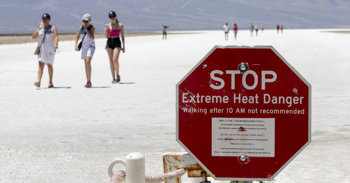 Extreme heat in the U.S. has killed 27 people in the past week — and the toll is rising