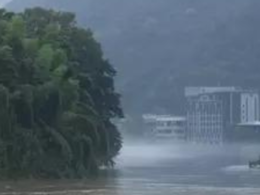 Flood fears in China's east as rain swells Yangtze river levels - Times of India