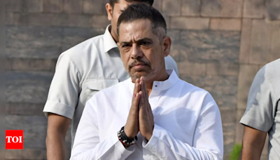 'If Priyanka wins from Wayanad...': Husband Robert Vadra's reaction on Congress's decision | Kozhikode News - Times of India