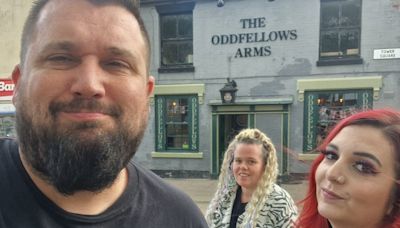 Pub crawl couple enjoy 'old school' Tunstall boozers where locals stare