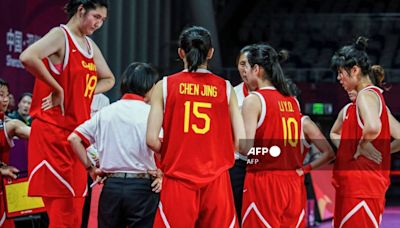 La jugadora de baloncesto que mide 2,20 metros con 17 años y es sensación mundial