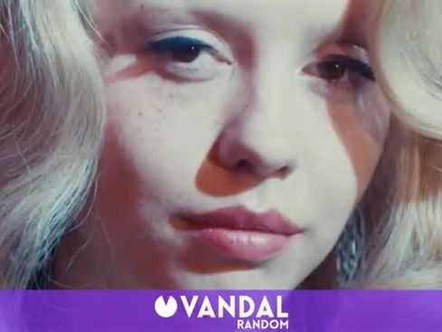 Mia Goth se enfrenta a uno de los asesinos más famoso de los 80 en el espectacular y sangriento tráiler de 'MaXXXine'