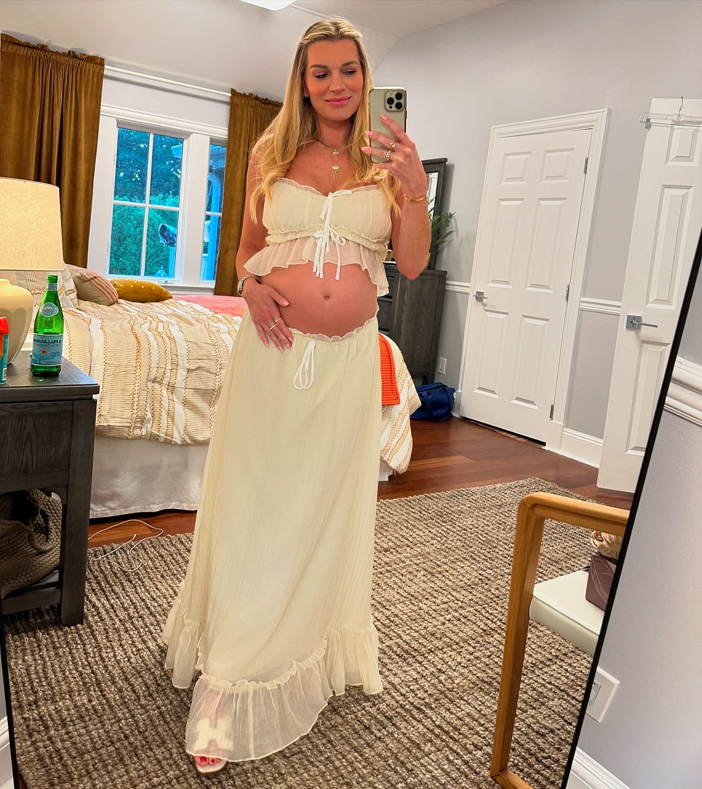 Pregnant Lindsay Hubbard’s Baby Bump Album Ahead of Welcoming 1st Child With Turner Kufe