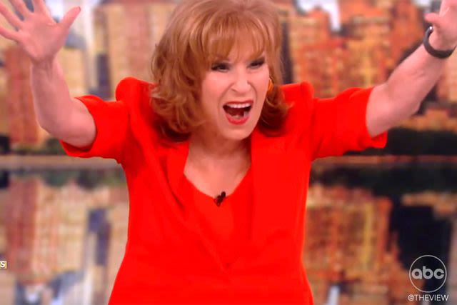 Joy Behar stands up, screams to educate “The View” with live demonstration of what to do during bear attack: 'Rawr!'