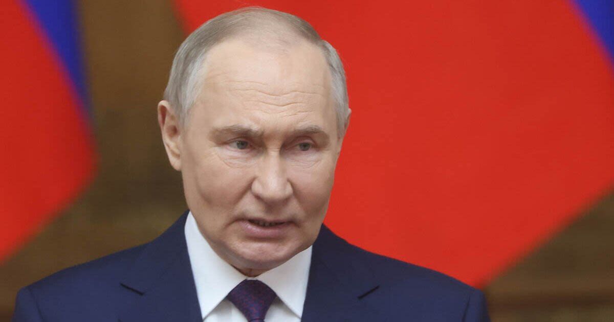 Vladimir Putin vulnerable as Russia threatens to erupt into 'bloody' civil war