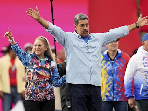 En las calles y en las redes sociales, Nicolás Maduro y la dupla Machado/Urrutia mantuvieron un duelo desigual