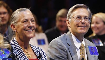 Walmart Heiress Alice Walton Retakes Title As World's Richest Woman - VanEck Retail ETF (NASDAQ:RTH), Fidelity MSCI...