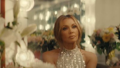 Video: Vanessa Williams Releases Music Video for 'iLike Moonlight'