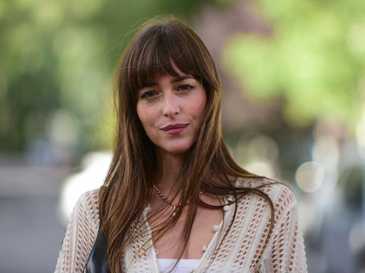 Dakota Johnson Proves Workout Normcore ’Fits Are Very Much Back On