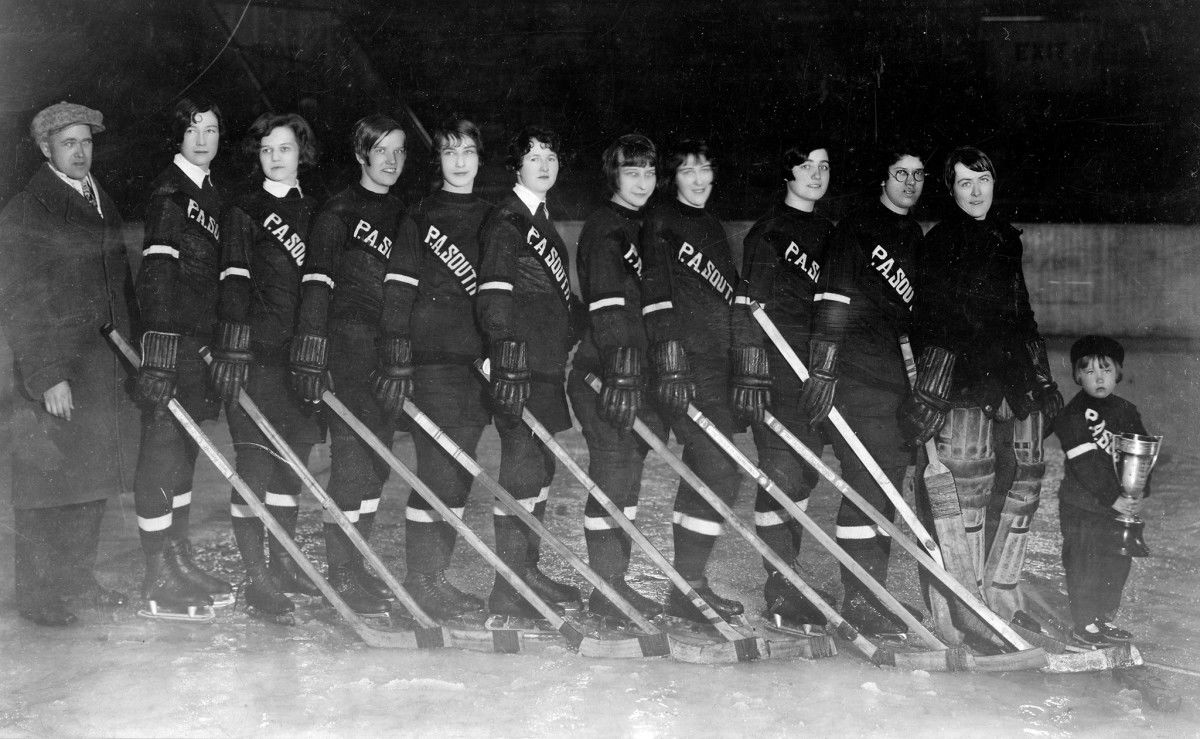 Port Arthur Built A Thriving Women's Hockey Community In Northern Ontario
