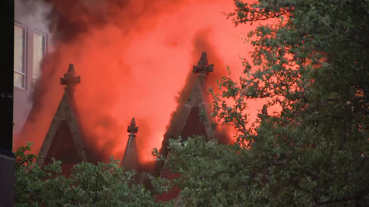 Downtown Dallas fire: Flames destroy part of First Baptist Dallas historic sanctuary