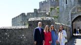 Todas las imágenes de la princesa Leonor en su graduación feliz junto a los Reyes y la infanta Sofía