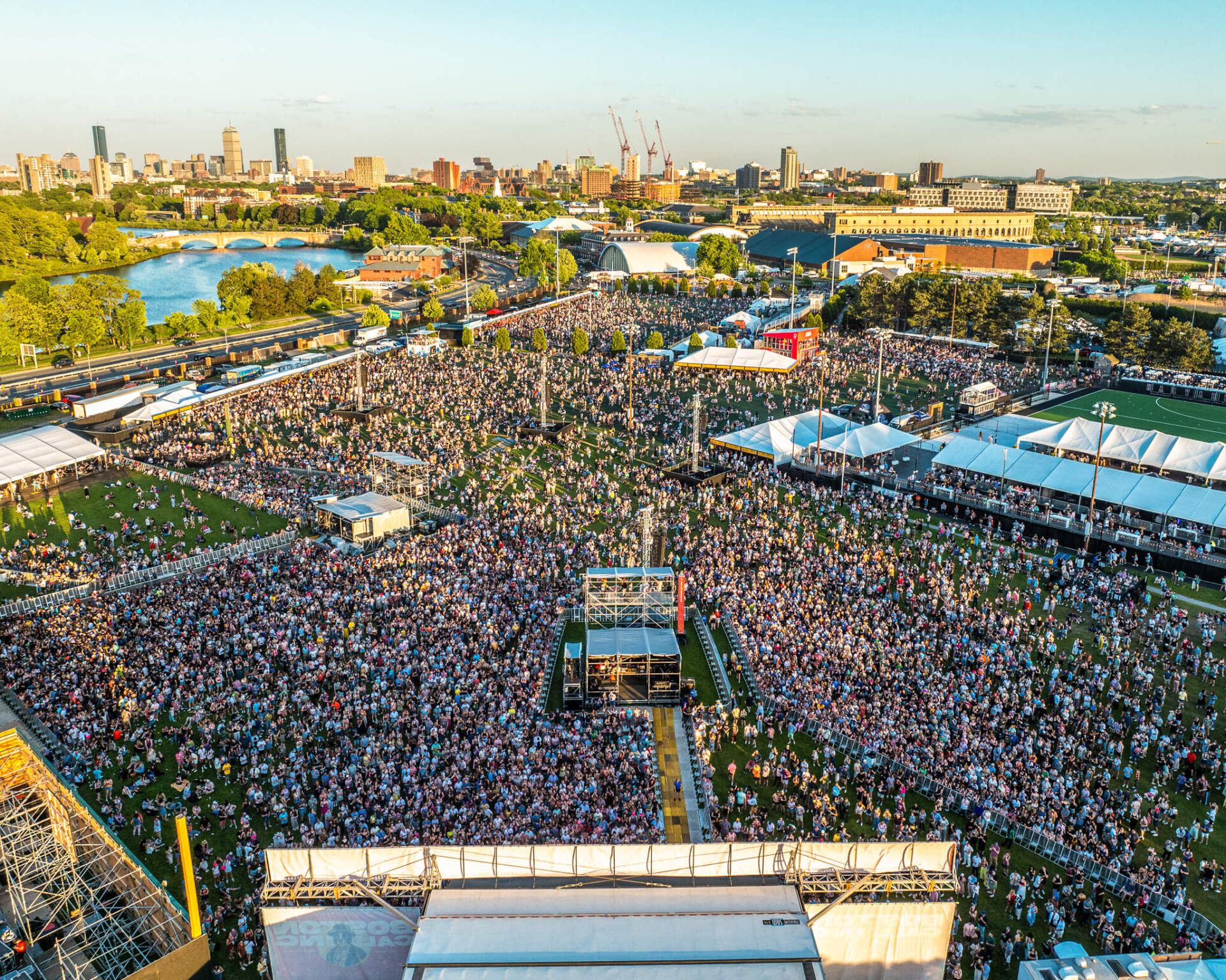 Photos capture country vibes under sunny skies at Boston Calling