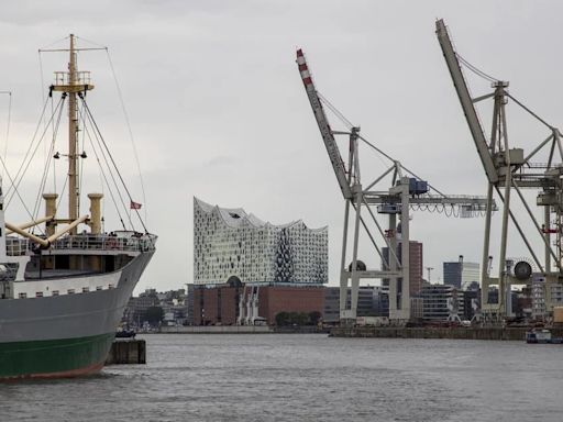 Un sindicato alemán convoca una huelga en el puerto de Hamburgo, el más grande del país