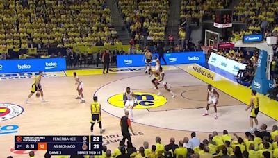 El Fenerbahce puede con el Mónaco y acaricia la Final Four