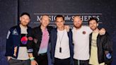 Federer se cuela en un concierto de Coldplay