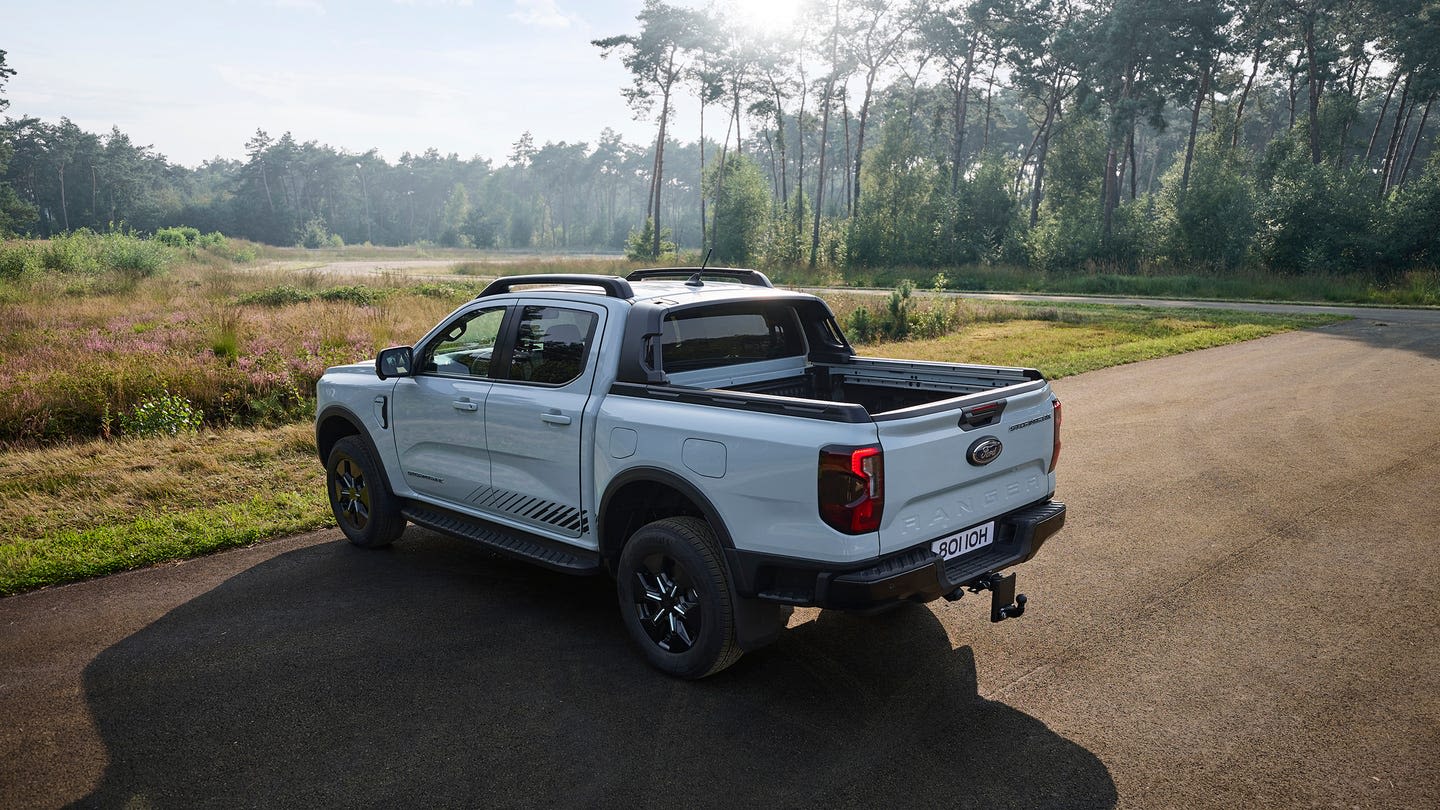 Gallery: European Ford Ranger PHEV Photos