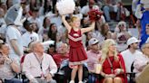 With football stumbling, Twitter is abuzz with Arkansas basketball