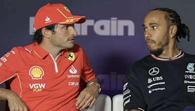Carlos Sainz 'back in the frame' to replace Lewis Hamilton at Mercedes