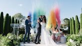 La impresionante boda del futbolista Cristian Tello y Lorena López con fuegos artificiales, trajes led y animales XL