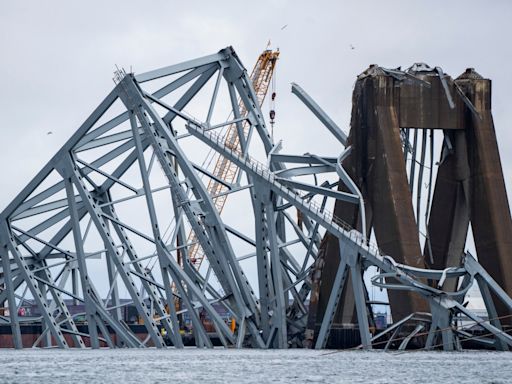 Crews recover 5th body of missing worker from Baltimore bridge collapse site; 1 still missing