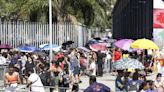 Calor, briga e relato de AVC: fãs de Bruno Mars enfrentam perrengue em fila para ingressos no RJ