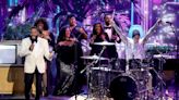 Travis Barker Kicks Off 2023 Emmys by Drumming to ‘In the Air Tonight’