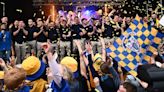 Joyous scenes in Ennis as Clare GAA heroes celebrated by thousands at homecoming