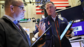Wall Street inicia diciembre al alza; el Dow Jones toca máximo de casi dos años