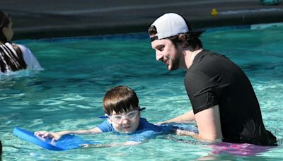 Youngsters swim with sharks, foxes