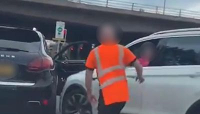 Watch as road rage drivers engage in rammy in Glasgow