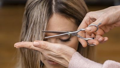 Flequillos rejuvenecedores: Dos tendencias en corte de cabello para mujeres que te harán lucir más joven y fresca