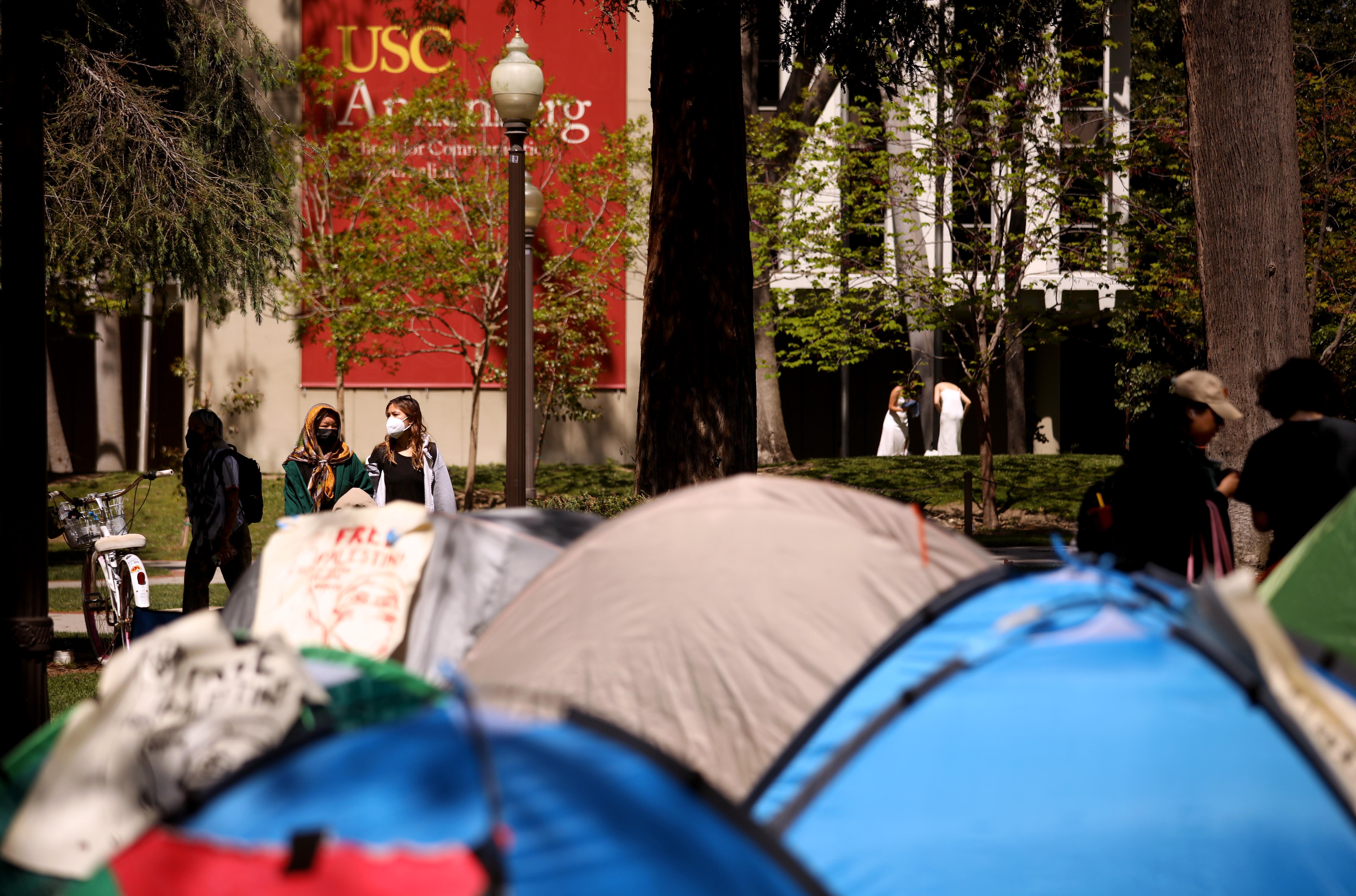 Amid continued demonstrations, swastika drawn on USC's campus