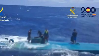 Con 900 kilos de droga: interceptan a narco-submarino y arrestan a 4 tripulantes