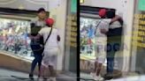 VIDEO: ¡Amor Apache! Mujer le pega a hombre en calles de Cuernavaca y este le suplica